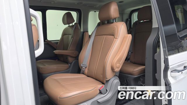 Hyundai Staria 2022 — photo 17