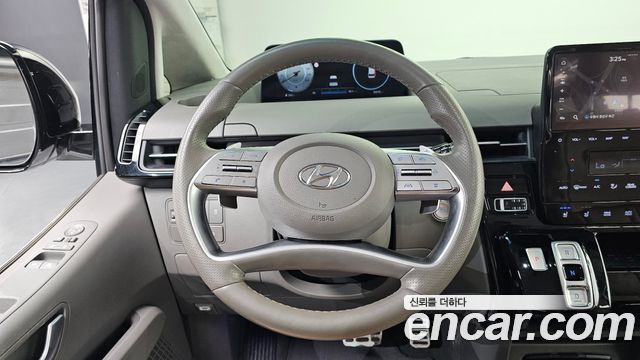 Hyundai Staria 2022 — photo 19