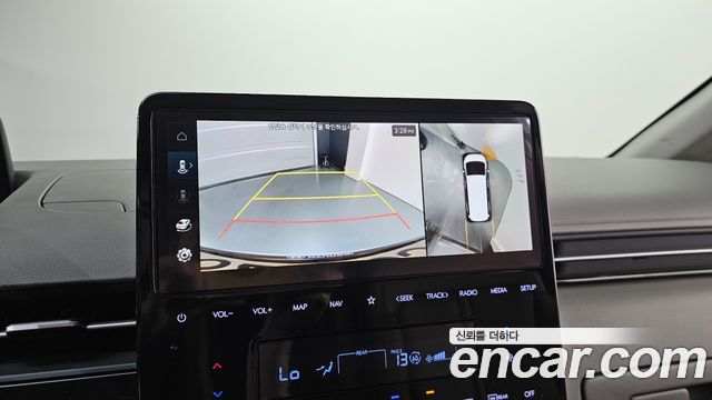 Hyundai Staria 2022 — photo 21