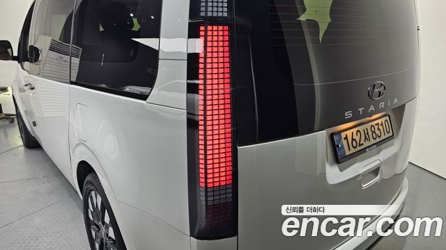 Hyundai Staria 2022 — photo 9