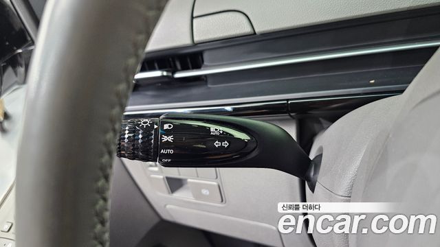 Hyundai Staria 2022 — photo 28