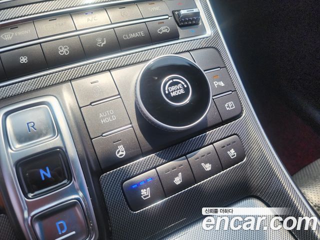 Hyundai Santafe 2021 — photo 16