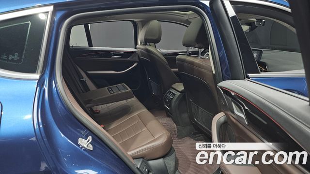 BMW X4 2021 — photo 16