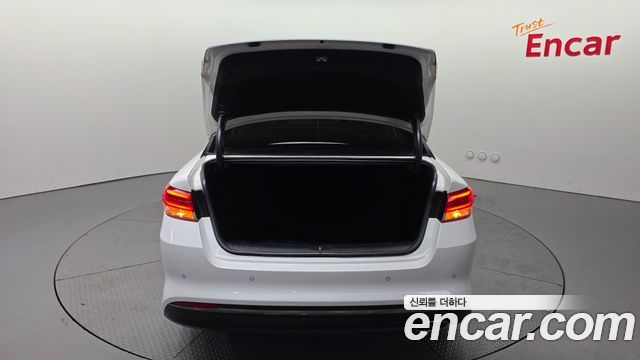 Kia K5 2016 — photo 26