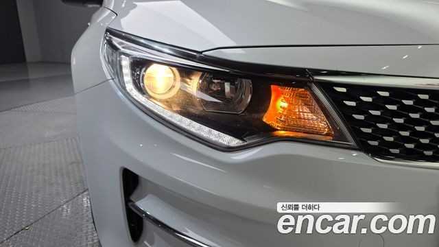 Kia K5 2016 — photo 8