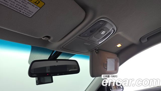 Kia K5 2016 — photo 27