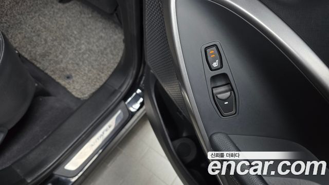 Hyundai Santafe 2015 — photo 25