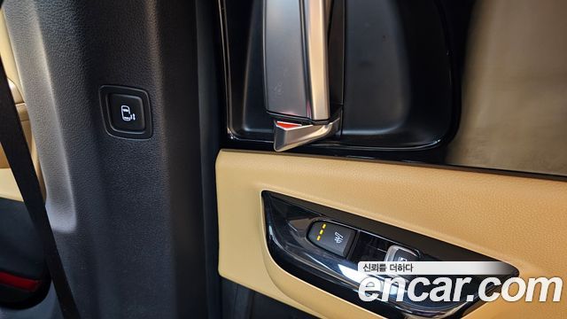 Kia Canival 2021 — photo 16