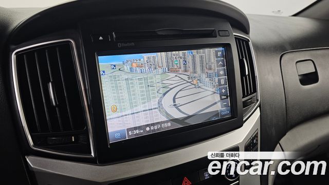 Hyundai Starex 2017 — photo 16