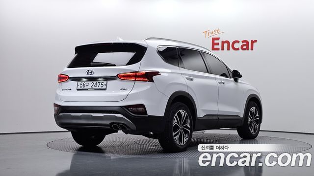 Hyundai Santafe 2019 — photo 2