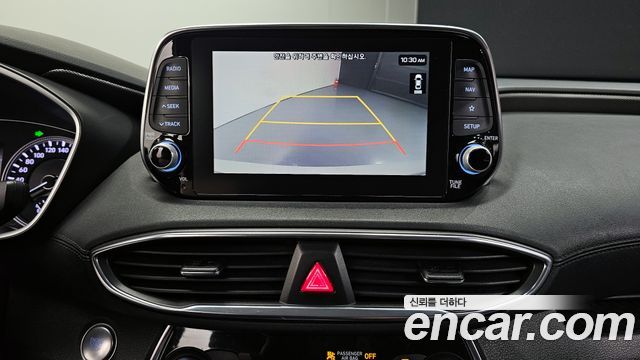 Hyundai Santafe 2019 — photo 21