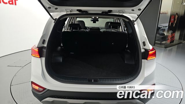 Hyundai Santafe 2019 — photo 29