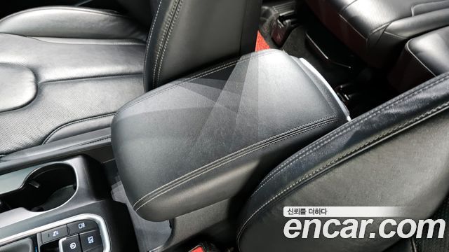 Hyundai Santafe 2019 — photo 31