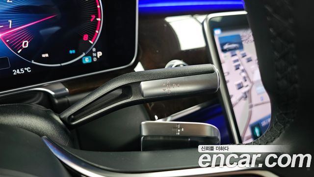 Mercedes-Benz S-Class 2021 — photo 12