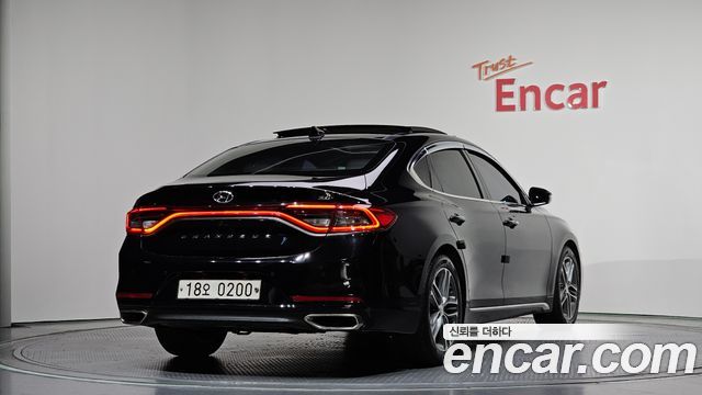 Hyundai Grandeur 2017 — photo 2