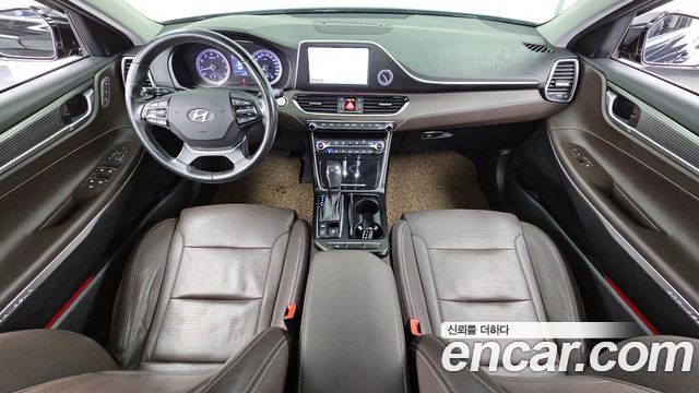 Hyundai Grandeur 2017 — photo 10
