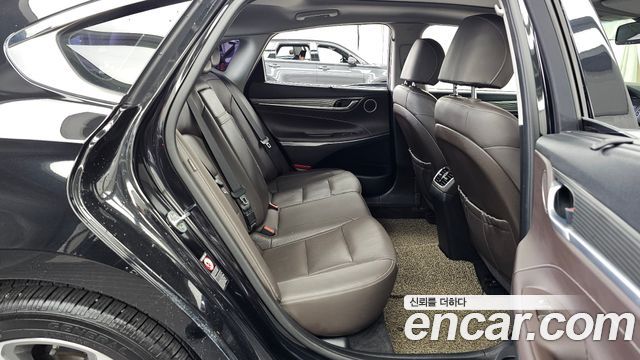 Hyundai Grandeur 2017 — photo 18