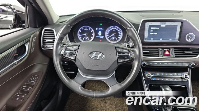 Hyundai Grandeur 2017 — photo 19