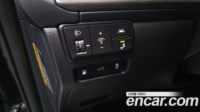 Kia K7 2020 — photo 28