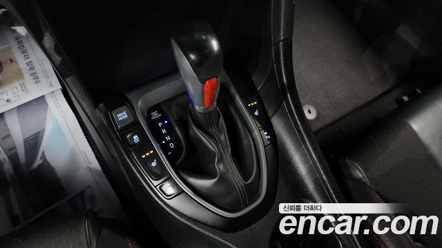 Hyundai Veloster 2018 — photo 9