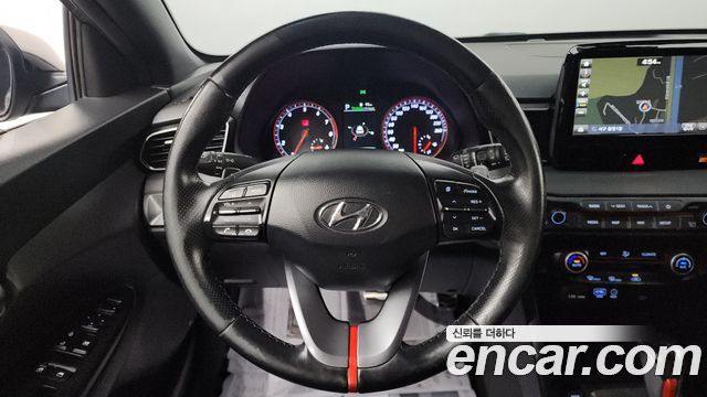 Hyundai Veloster 2018 — photo 14