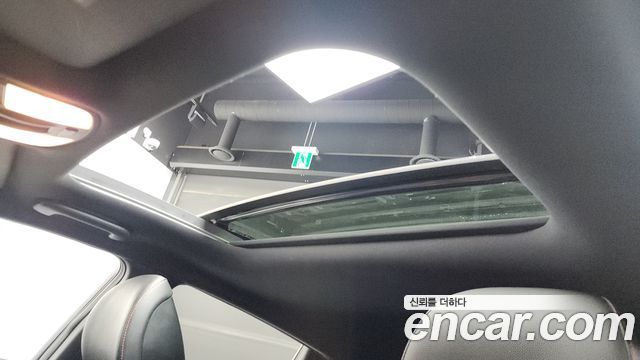 Hyundai Veloster 2018 — photo 18