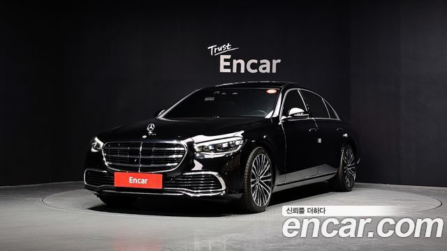 Mercedes-Benz S-Class 2023 — photo 1