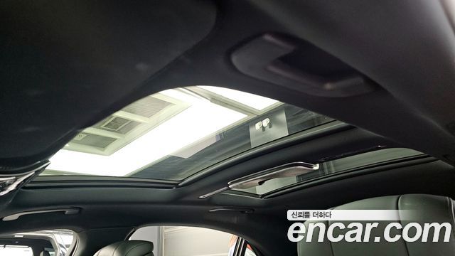 Mercedes-Benz S-Class 2023 — photo 18