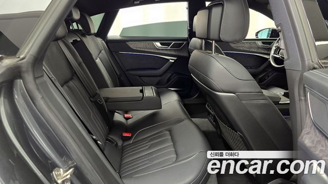 Audi A7 2024 — photo 12