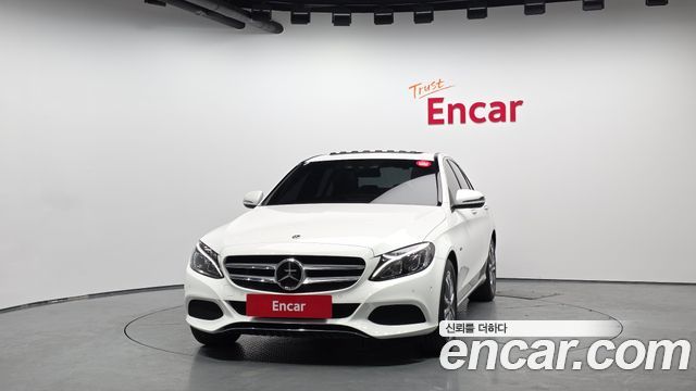 Mercedes-Benz C-Class 2018 — photo 3