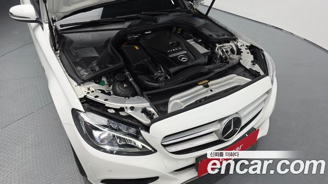 Mercedes-Benz C-Class 2018 — photo 6