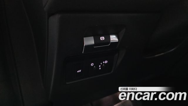 Land Rover Discovery Sport 2020 — photo 36