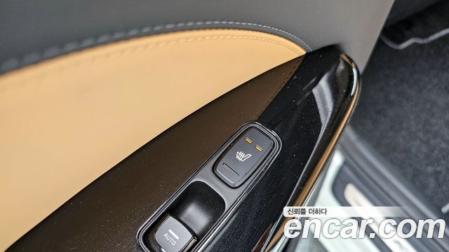 Kia K7 2020 — photo 30
