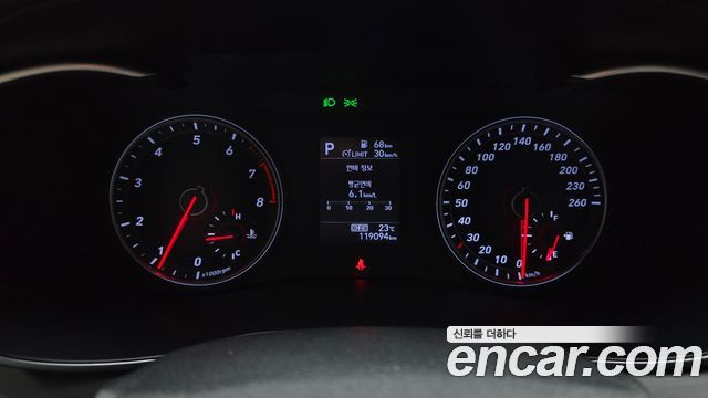 Genesis G70 2019 — photo 11