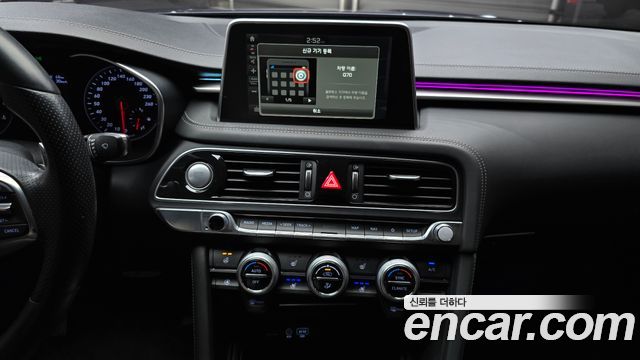 Genesis G70 2019 — photo 20