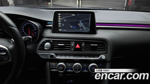 Genesis G70 2019 — photo 21
