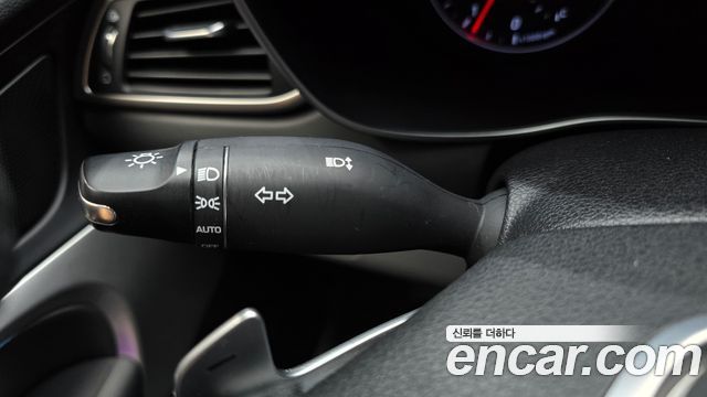 Genesis G70 2019 — photo 25