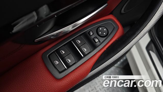 BMW 3-Series 2016 — photo 16