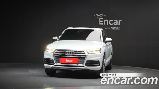 Audi Q5 2020 — photo 3
