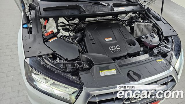 Audi Q5 2020 — photo 6