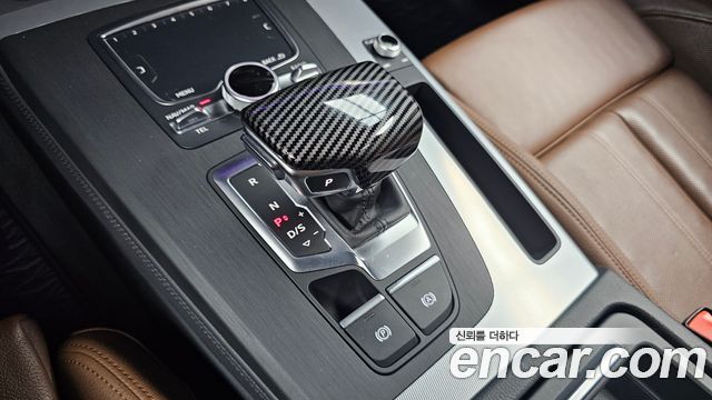 Audi Q5 2020 — photo 12