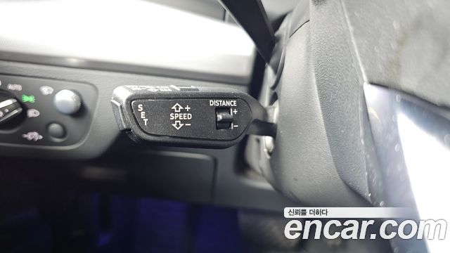 Audi Q5 2020 — photo 18