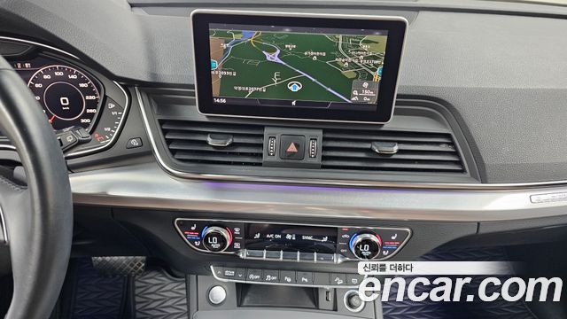Audi Q5 2020 — photo 19