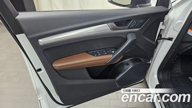 Audi Q5 2020 — photo 14