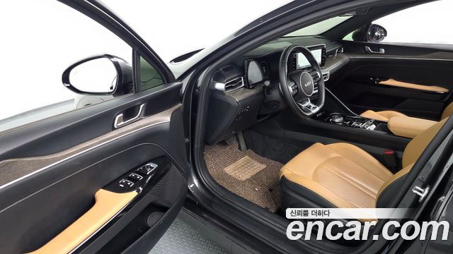 Kia K5 2022 — photo 10