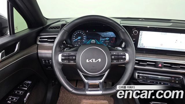 Kia K5 2022 — photo 13