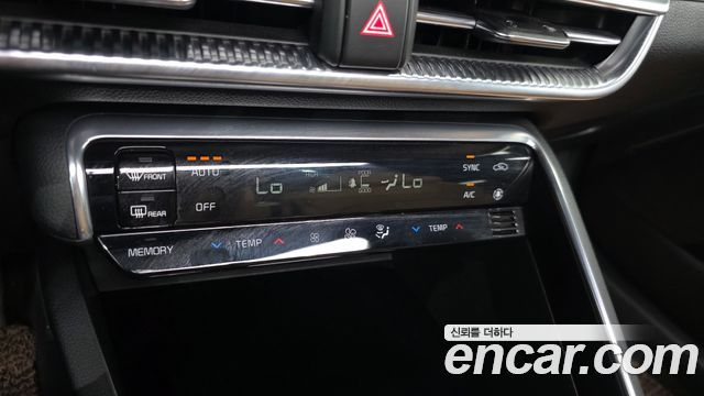 Kia K5 2022 — photo 16