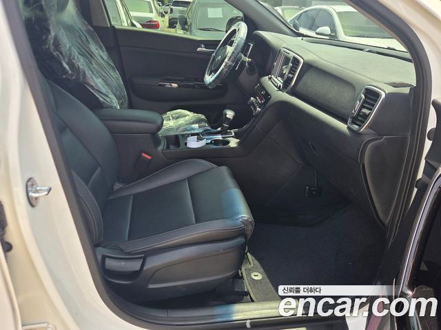 Kia Sportage 2017 — photo 8