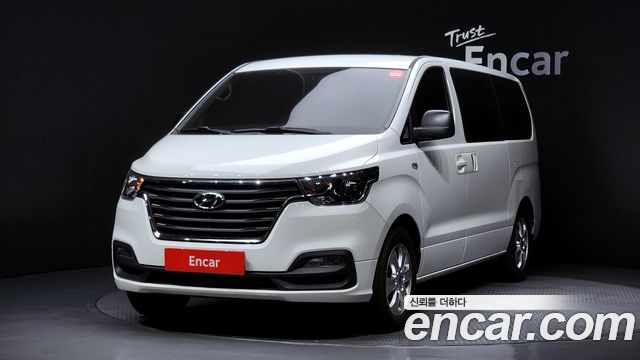 Hyundai Starex 2019 — photo 1