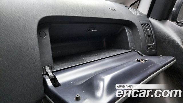 Hyundai Starex 2019 — photo 21